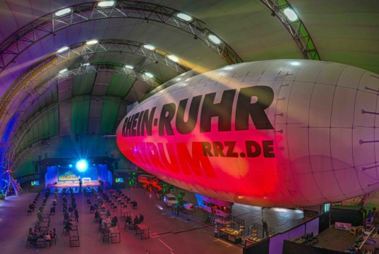 Luftschiffhalle als Eventlocation und Streaming-Studio