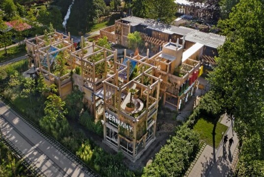 Deutscher Garten „BIOTOPIA – Growing Community“
