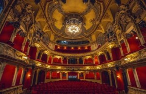 Berliner Ensemble modernisiert Backstage-Infrastruktur mit Riedel Stage Systems