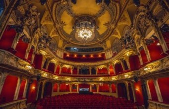 Berliner Ensemble modernisiert Backstage-Infrastruktur mit Riedel Stage Systems